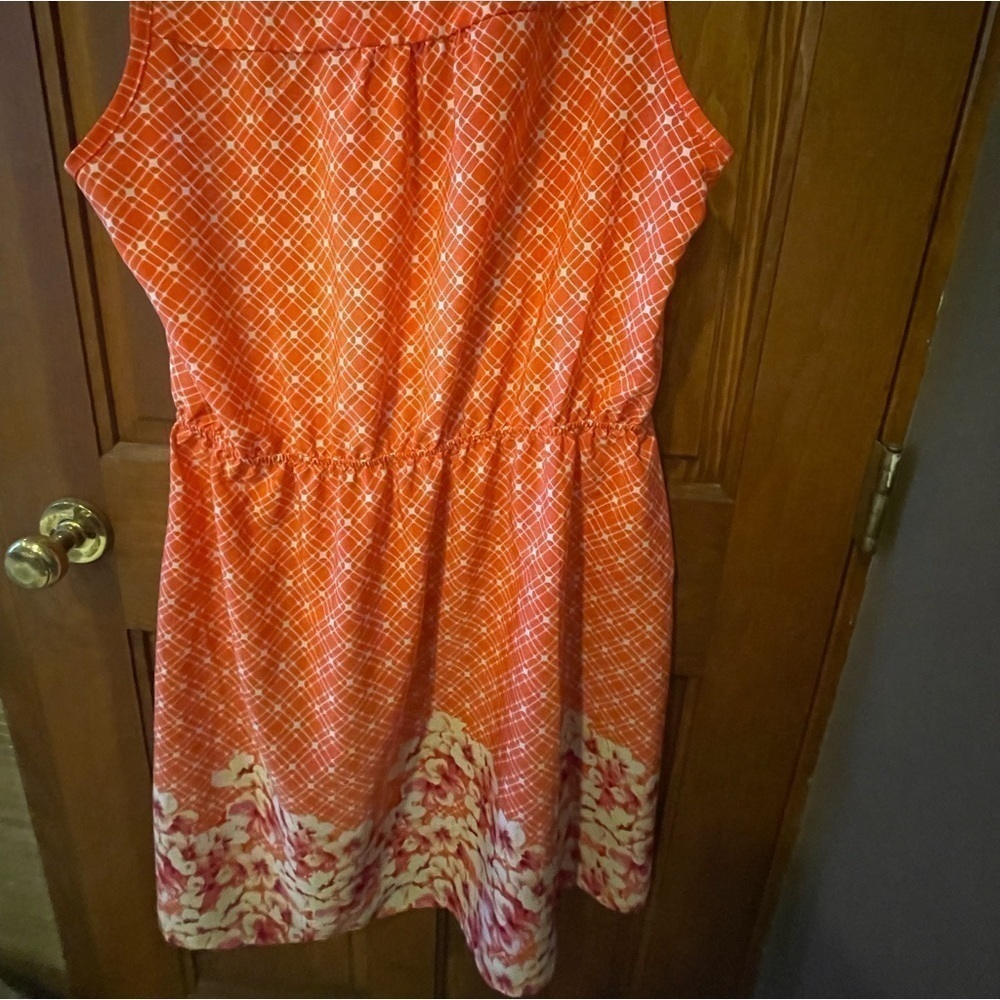 3/$30 Coral dress with flower print 41 hawthorn - Picture 2 of 4
